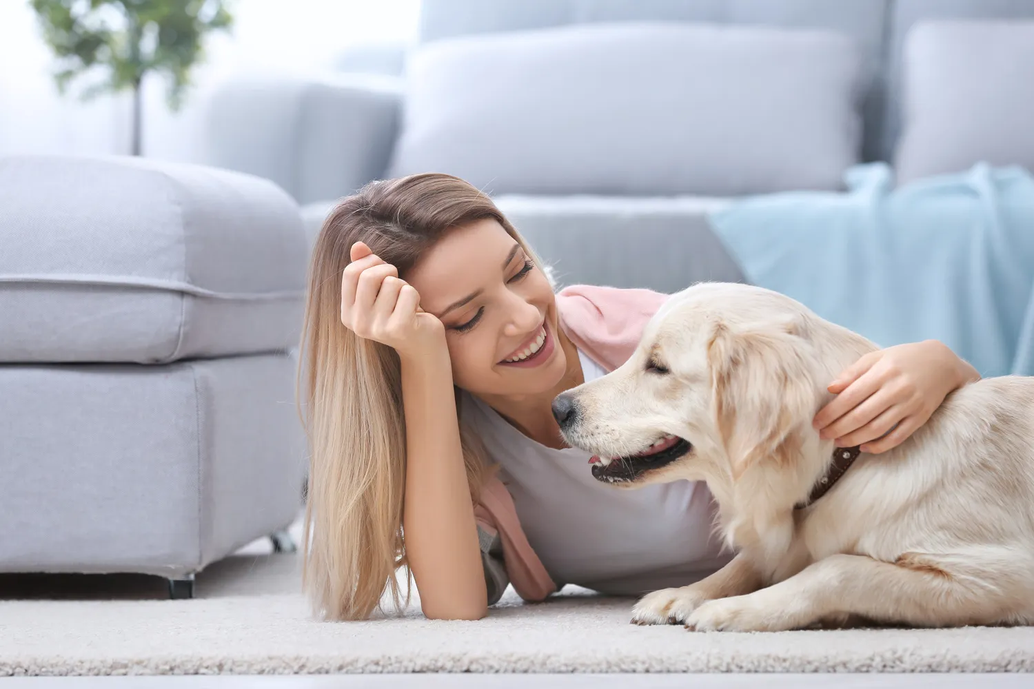 Kuscheln mit Hund